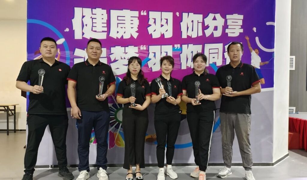 健康“羽”你分享,追梦“羽”你同行——大润发贵宾厅物流第三届“智慧杯”羽毛球比赛